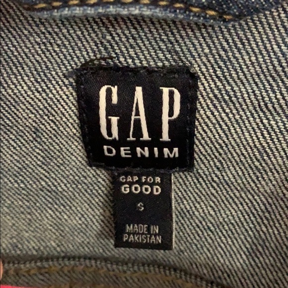 NWOT Gap Denim Jacket - Picture 2 of 2